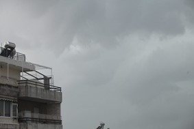 Απότομη επιδείνωση του καιρού - Βροχές και καταιγίδες στη Θεσσαλία